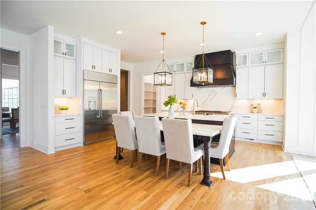 626 Melbourne Court Charlotte NC 28209