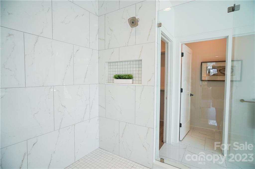 626 Melbourne Court Charlotte NC 28209