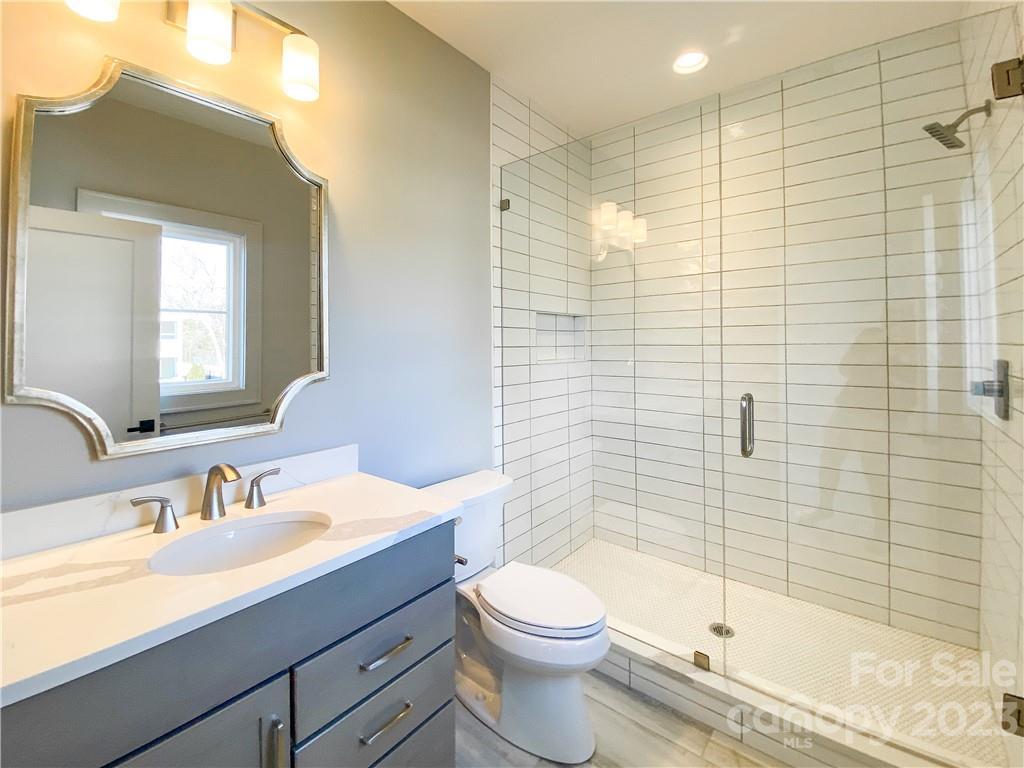 626 Melbourne Court Charlotte NC 28209