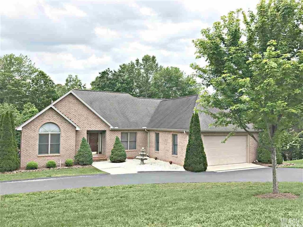 45 Alexander Pointe Drive Hickory NC 28601