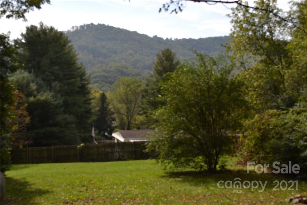 31 Fair Drive Candler NC 28715