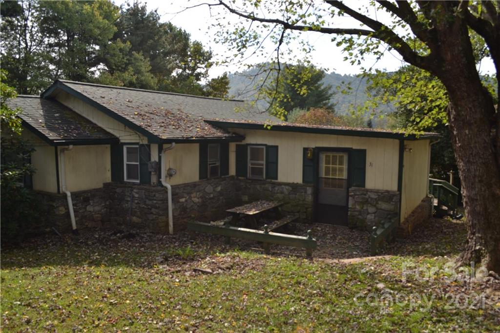 31 Fair Drive Candler NC 28715