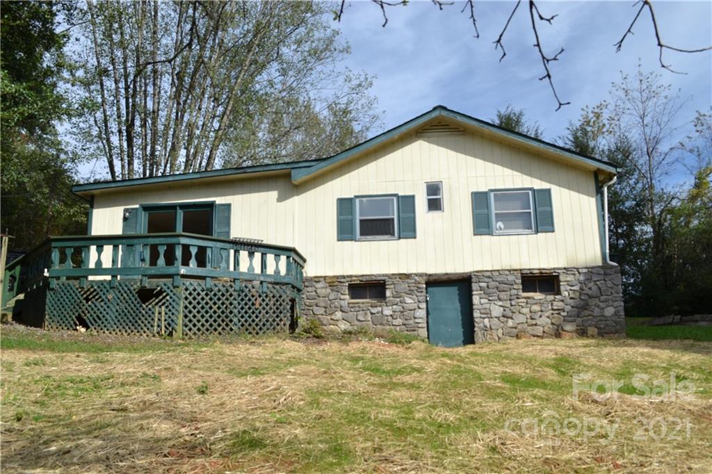 31 Fair Drive Candler NC 28715