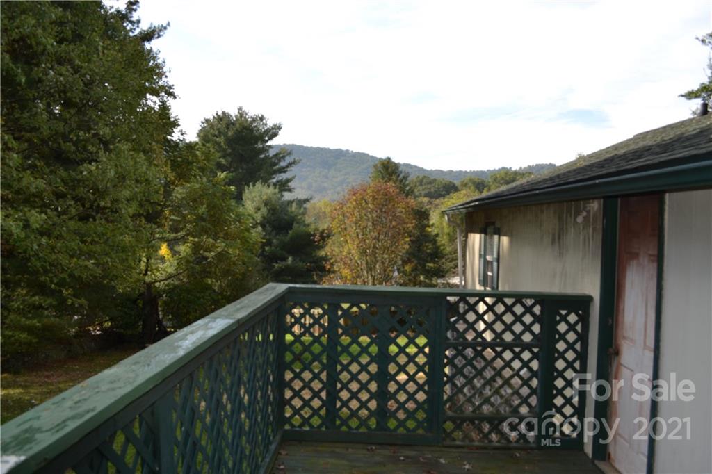 31 Fair Drive Candler NC 28715