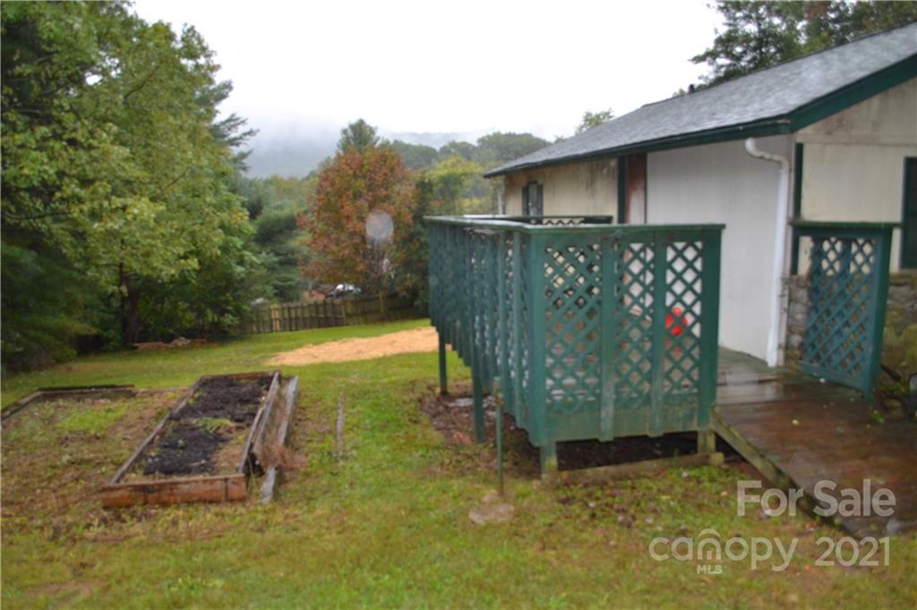 31 Fair Drive Candler NC 28715