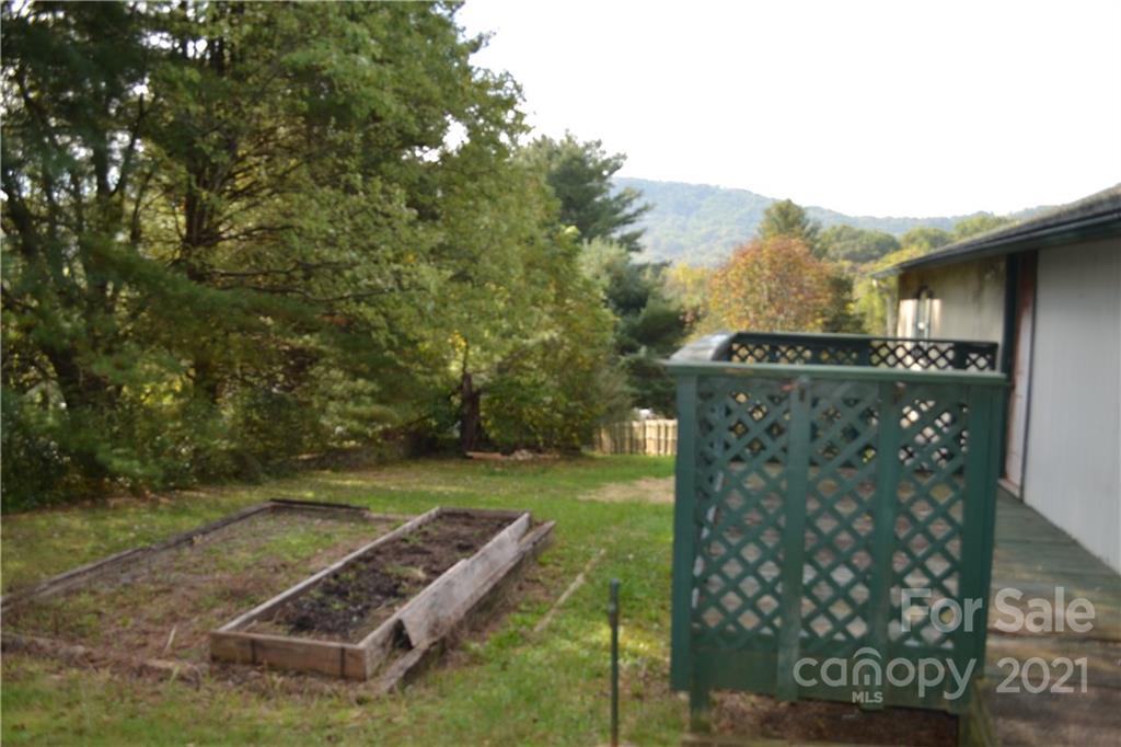 31 Fair Drive Candler NC 28715