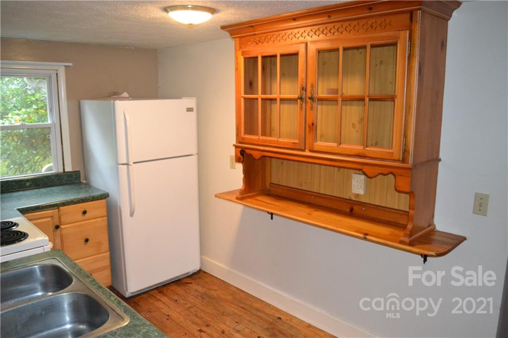 31 Fair Drive Candler NC 28715