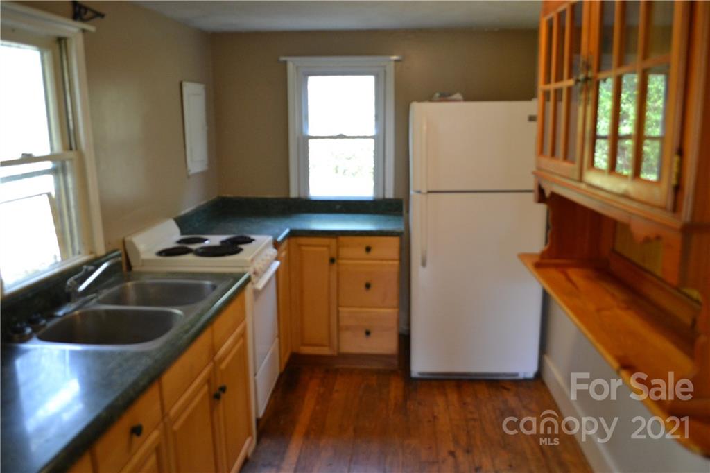 31 Fair Drive Candler NC 28715