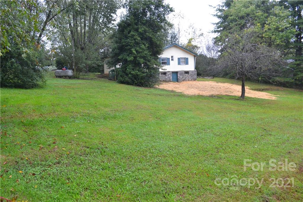 31 Fair Drive Candler NC 28715