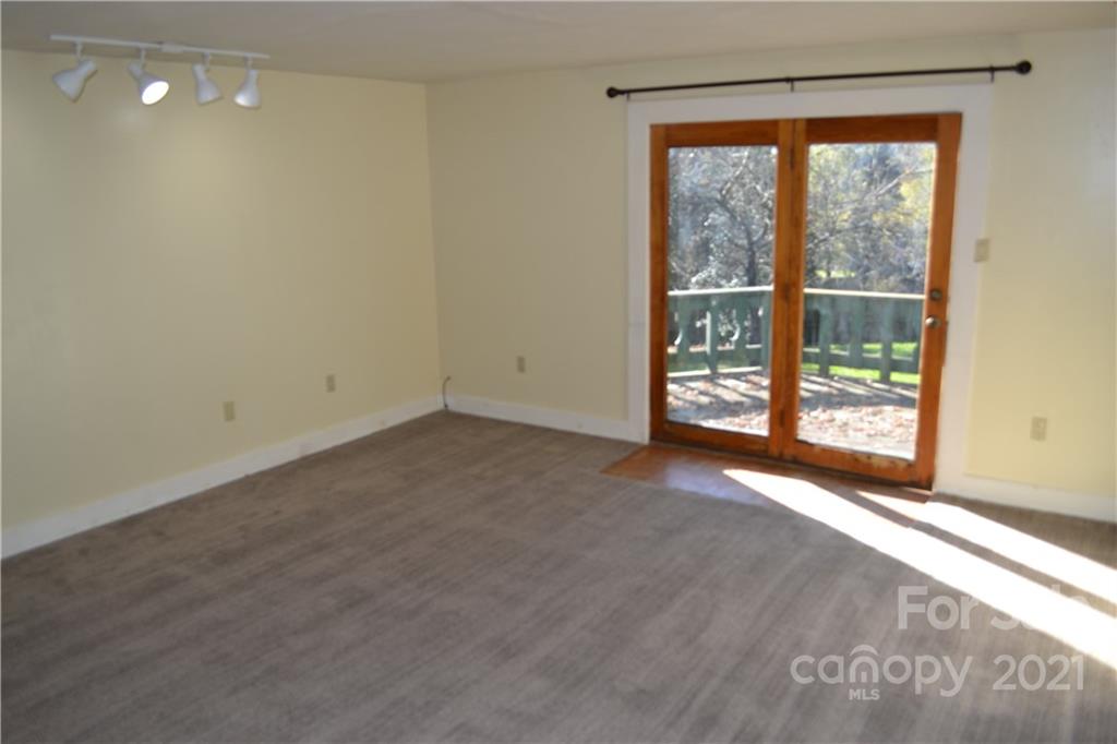 31 Fair Drive Candler NC 28715
