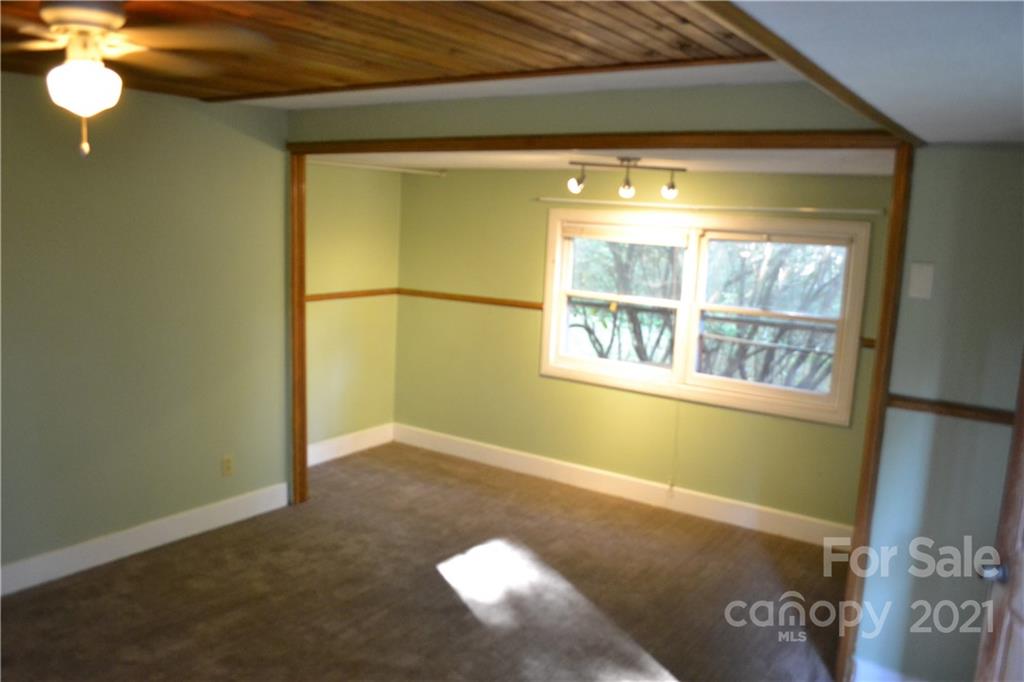 31 Fair Drive Candler NC 28715