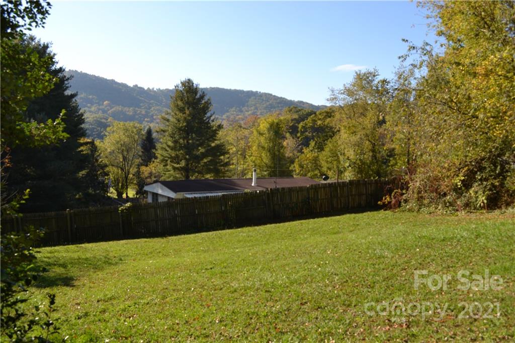 31 Fair Drive Candler NC 28715