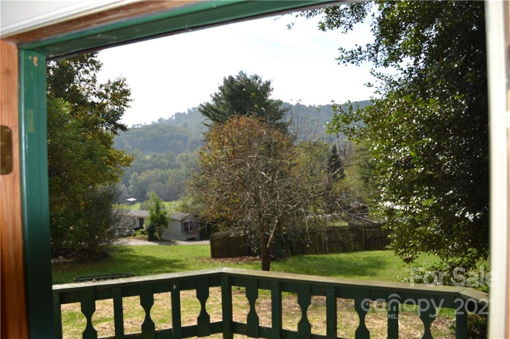 31 Fair Drive Candler NC 28715