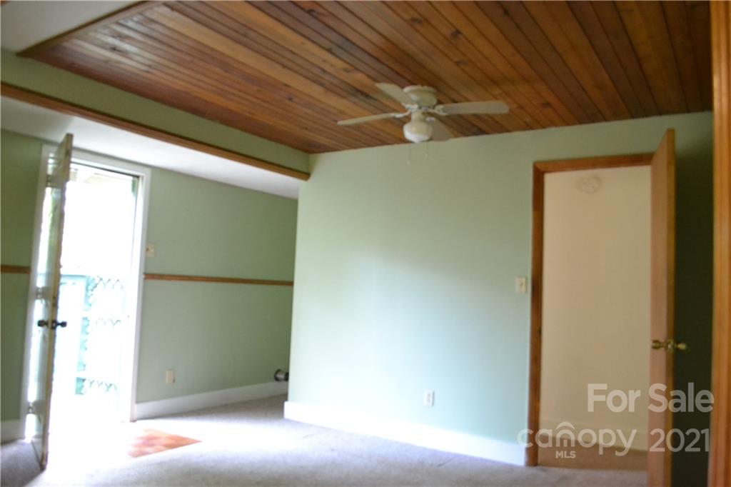 31 Fair Drive Candler NC 28715