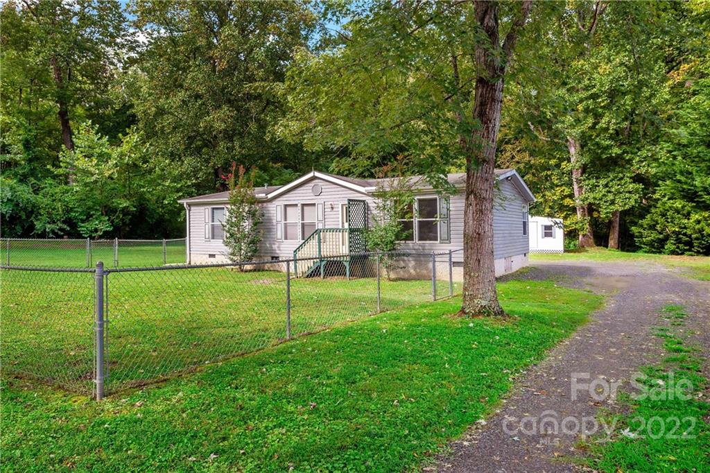 27 & 29 Wolf Creek Drive, Black Mountain NC MLS Car3902045