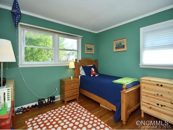 63 Skyview Terrace Asheville NC 28806