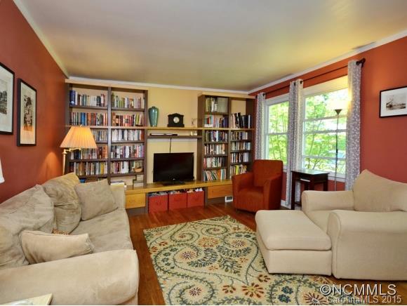 63 Skyview Terrace Asheville NC 28806