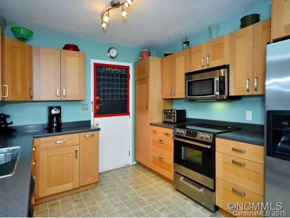 63 Skyview Terrace Asheville NC 28806