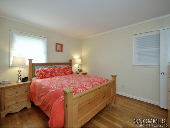 63 Skyview Terrace Asheville NC 28806