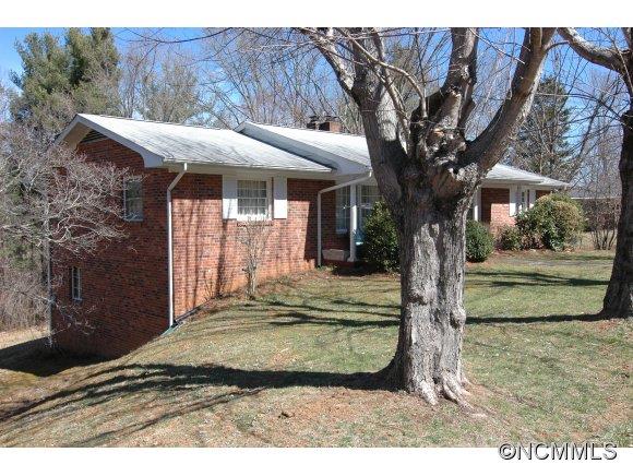 14 Powers Drive Asheville NC 28806