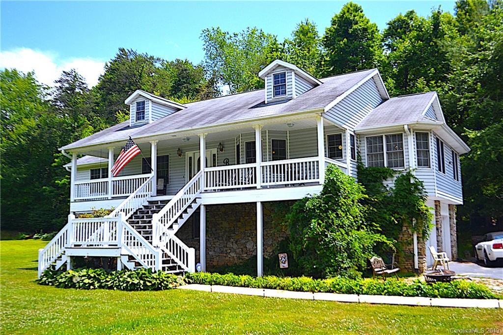 64 Woodland Hills Road Asheville NC 28804
