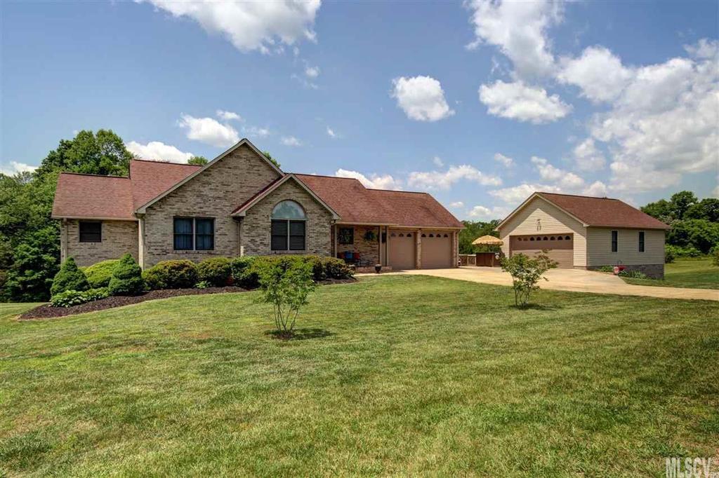 209 Sandtrap Drive Statesville NC 28677
