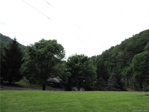 2245 Roaring Fork Road Mars Hill NC 28754