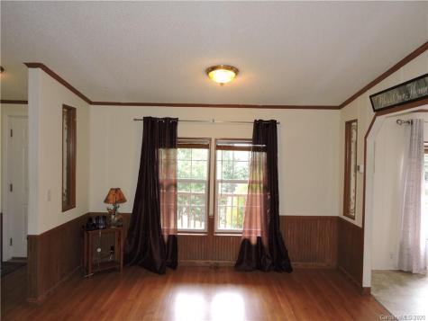 2245 Roaring Fork Road Mars Hill NC 28754