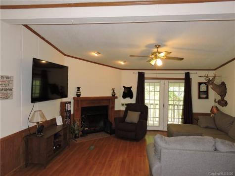 2245 Roaring Fork Road Mars Hill NC 28754