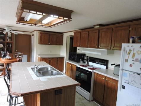 2245 Roaring Fork Road Mars Hill NC 28754