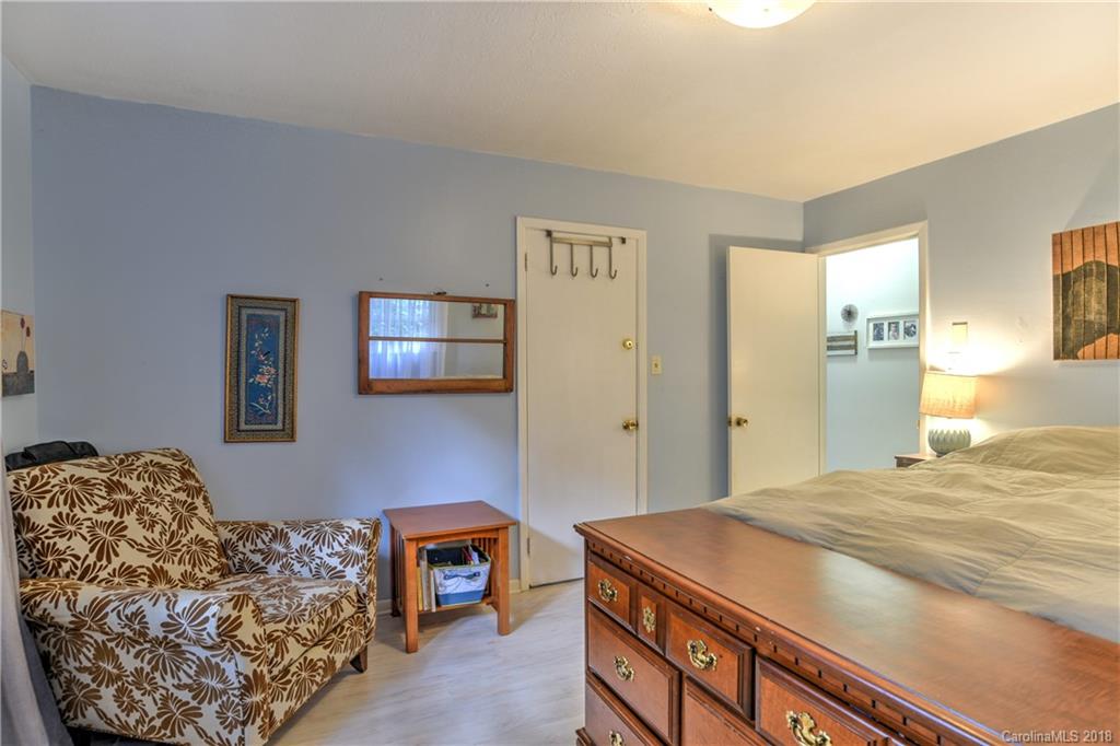 32 Caledonia Road Asheville NC 28803