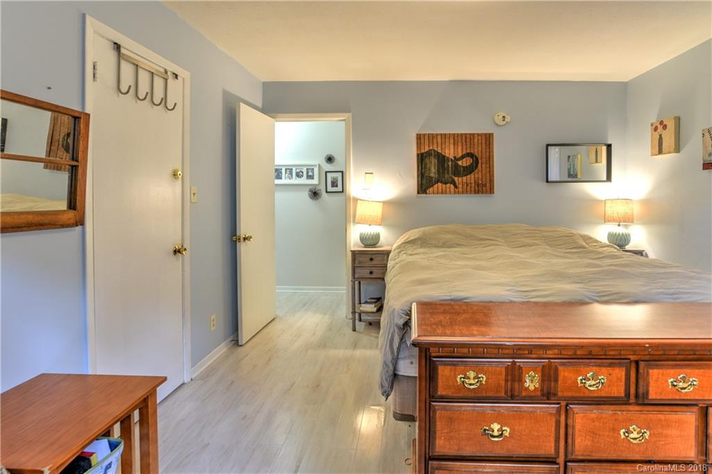 32 Caledonia Road Asheville NC 28803