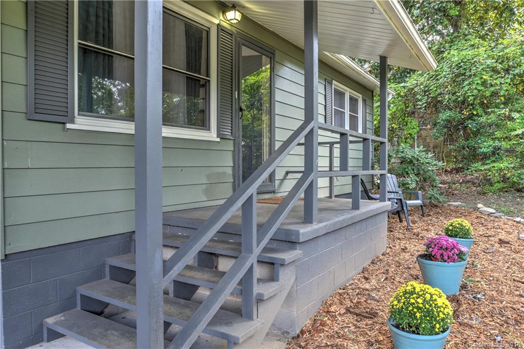 32 Caledonia Road Asheville NC 28803