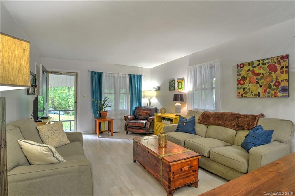 32 Caledonia Road Asheville NC 28803
