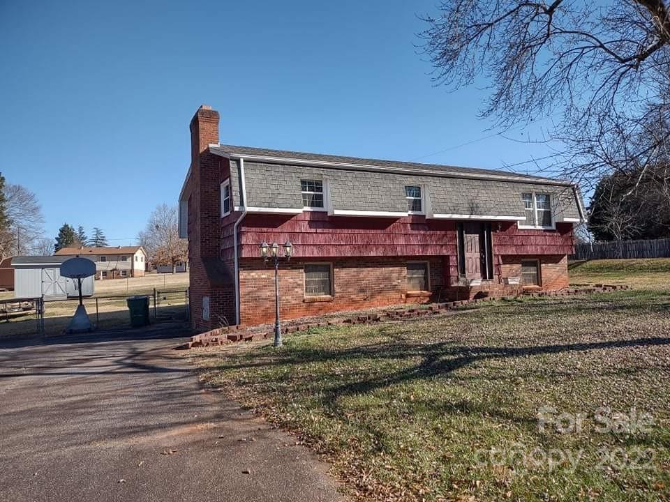 1674 Hedrick Street Newton NC 28658