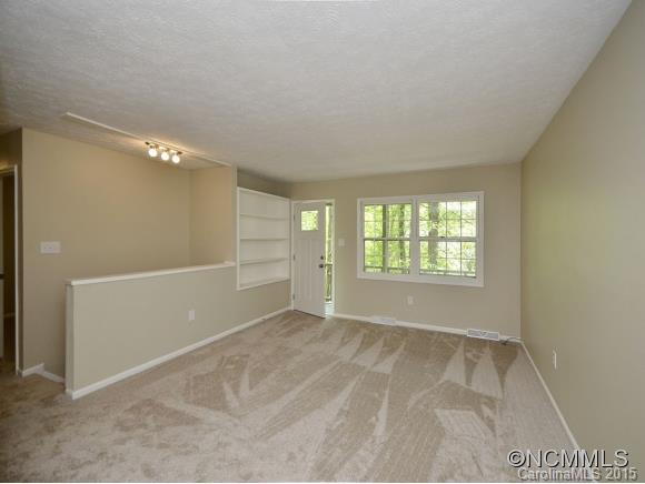 12 Riverbend Drive Asheville NC 28805