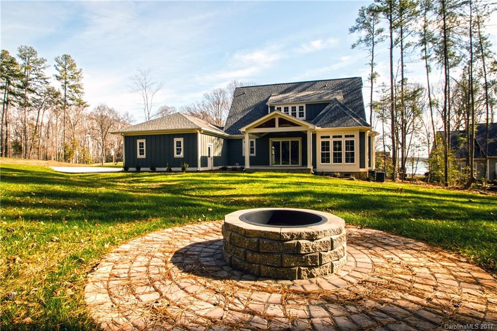 302 Tuskarora Trail Mooresville NC 28117