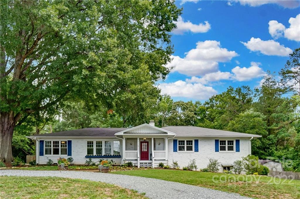 715 Greenway Street Davidson NC 28036