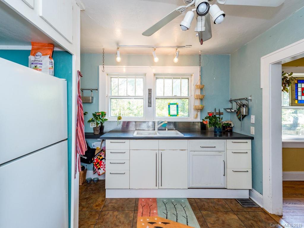 3 Oakmont Terrace Asheville NC 28806