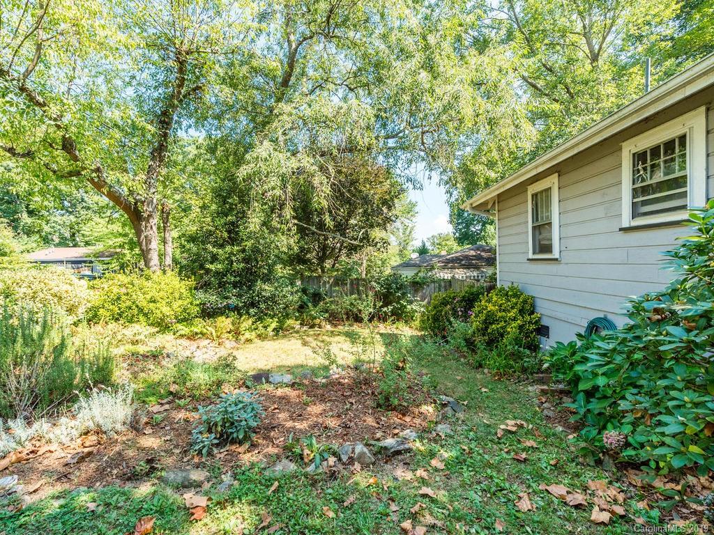 3 Oakmont Terrace Asheville NC 28806