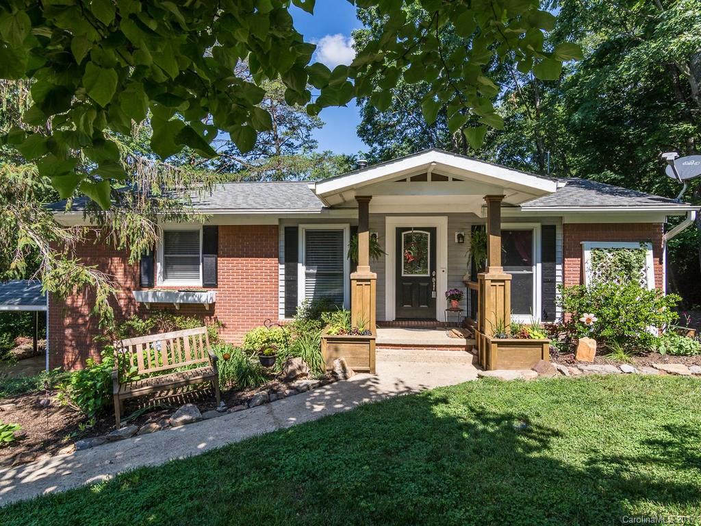 21 Waverly Court Asheville NC 28805