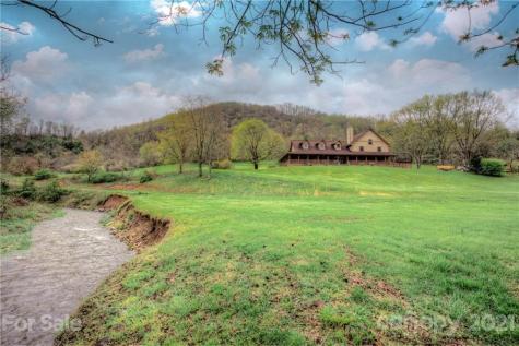 97 Circle E Ranch Road Burnsville NC 28714