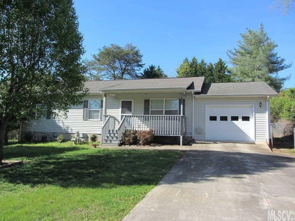495 23rd Avenue Drive NE Hickory NC 28601