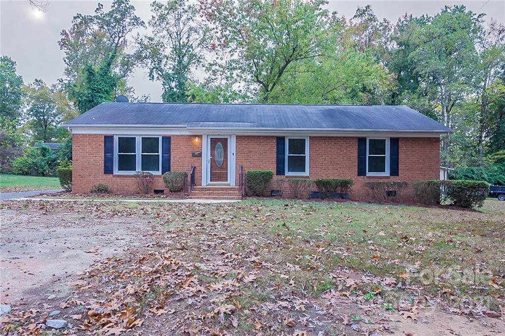4818 Delivau Drive Charlotte NC 28215
