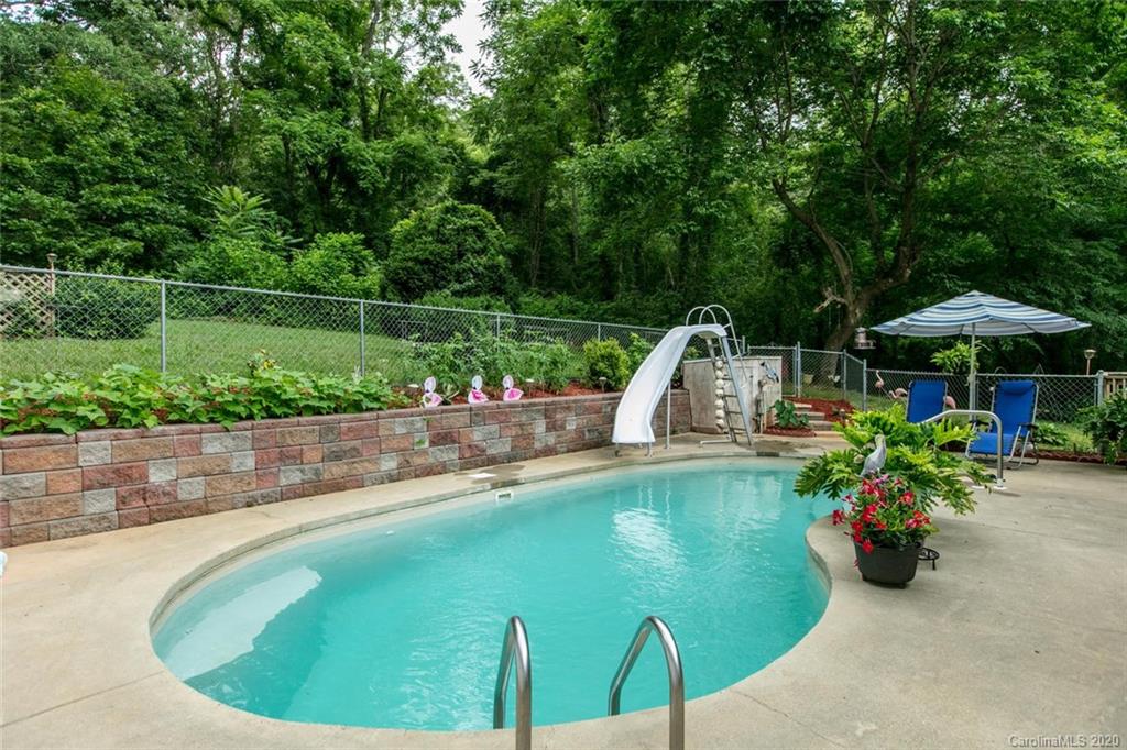 257 Edgewood Road S Asheville NC 28803