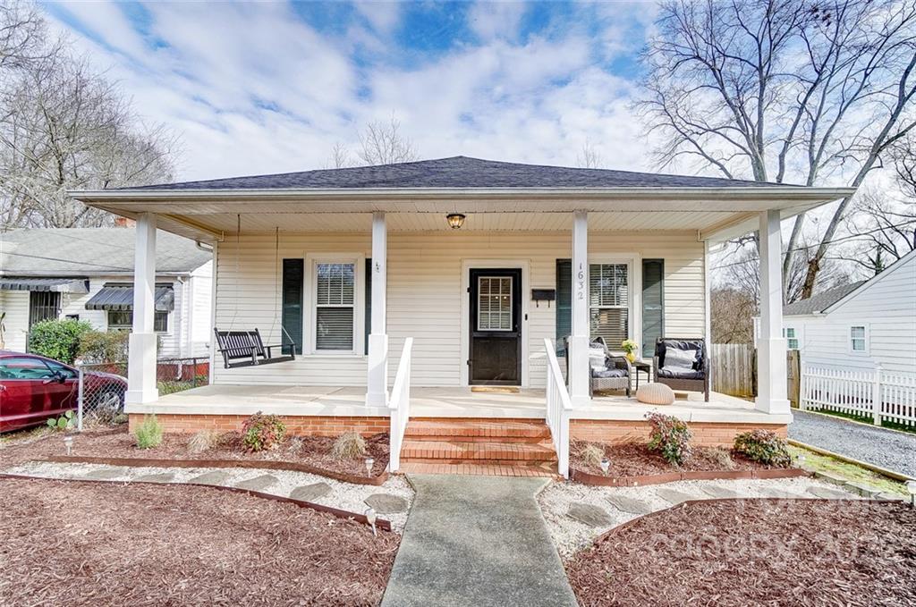 1632 Logie Avenue Charlotte NC 28205