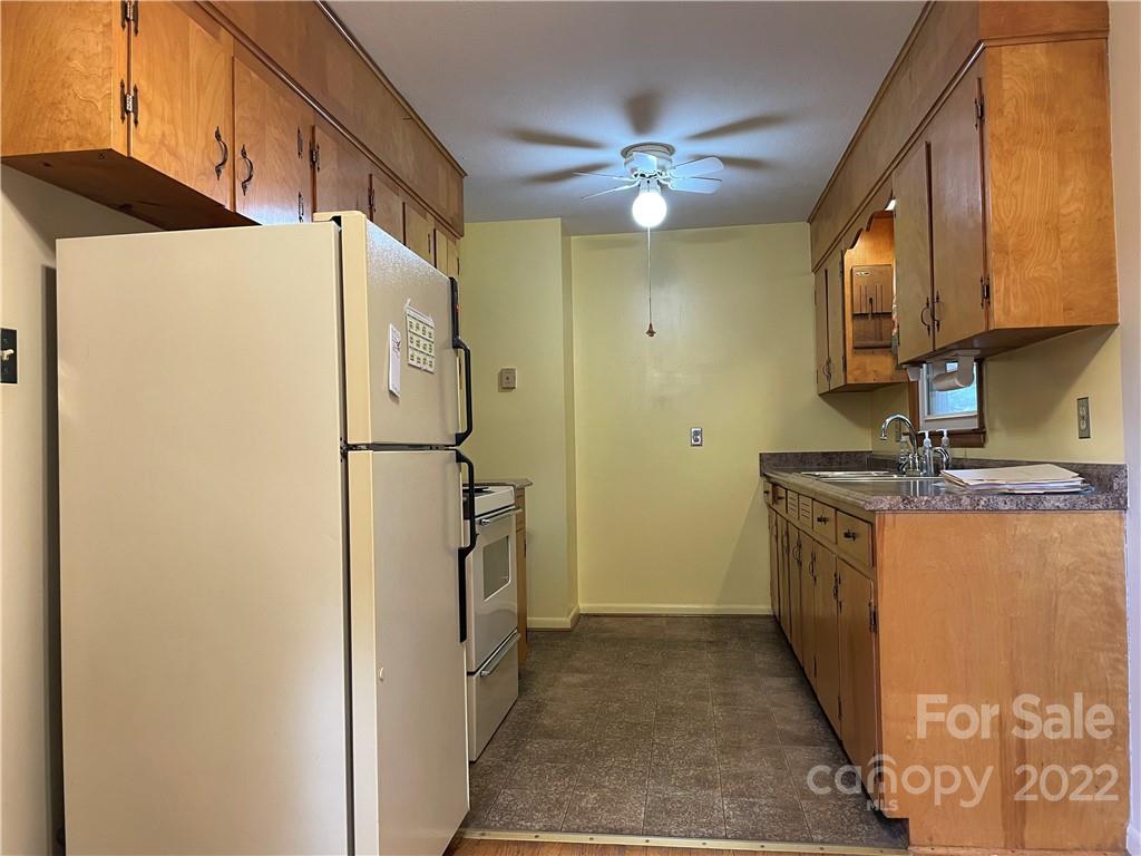 53 Merion Drive Asheville NC 28806