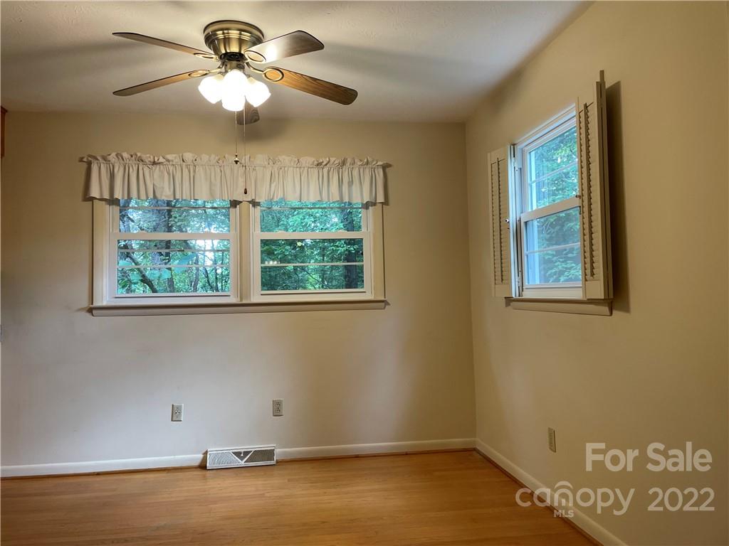 53 Merion Drive Asheville NC 28806