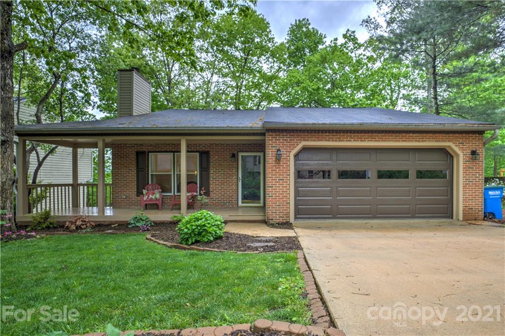 33 Foxberry Drive Arden NC 28704