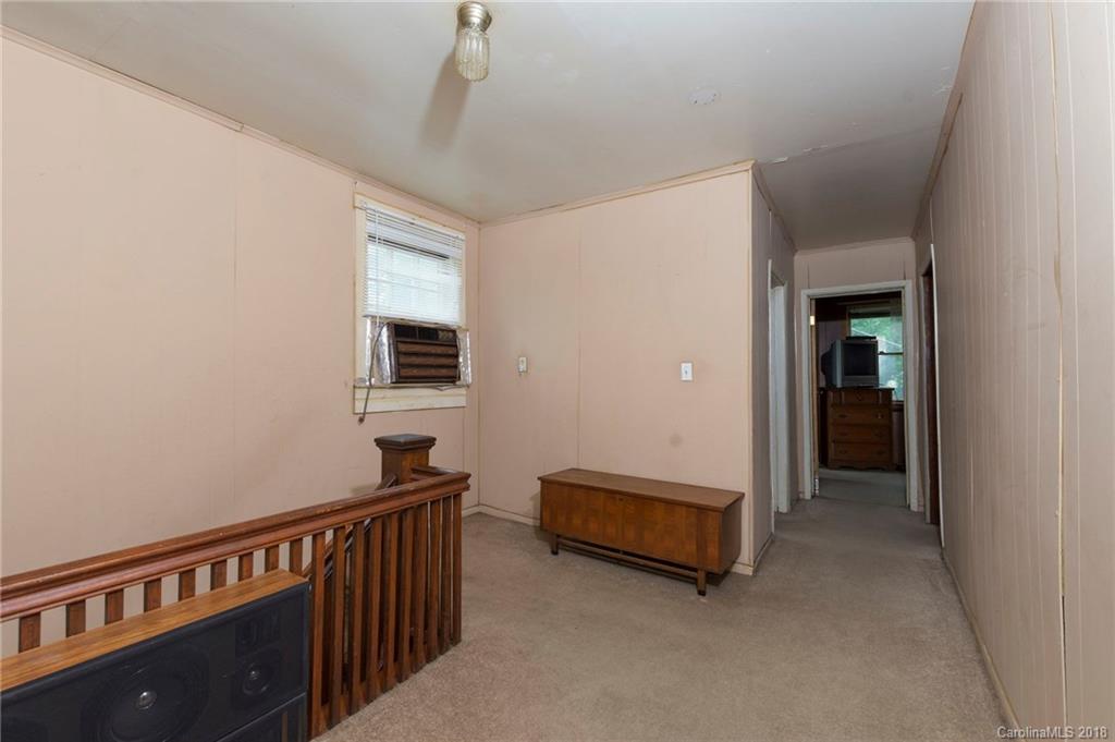 121 Annandale Avenue Asheville NC 28801
